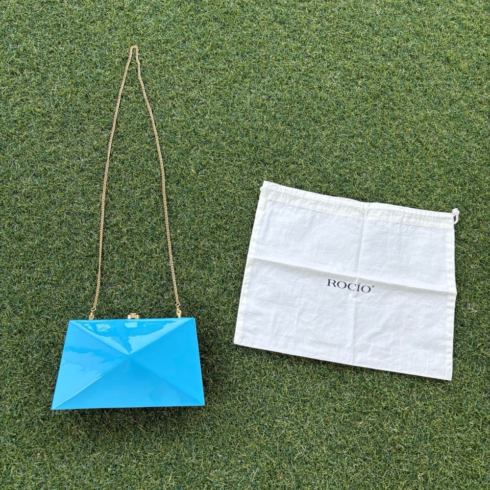 NWT elegant blue Rocio clutch, removable strap. - Picture 4 of 16